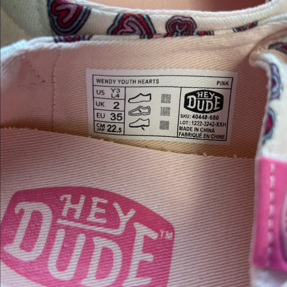 HEY DUDE WENDY YOUTH HEARTS PINK US Y3-L4